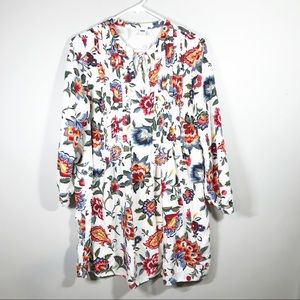 Old Navy red and white floral pleated dress